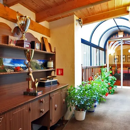 土拨鼠旅馆 酒店 普雷圣迪迪埃